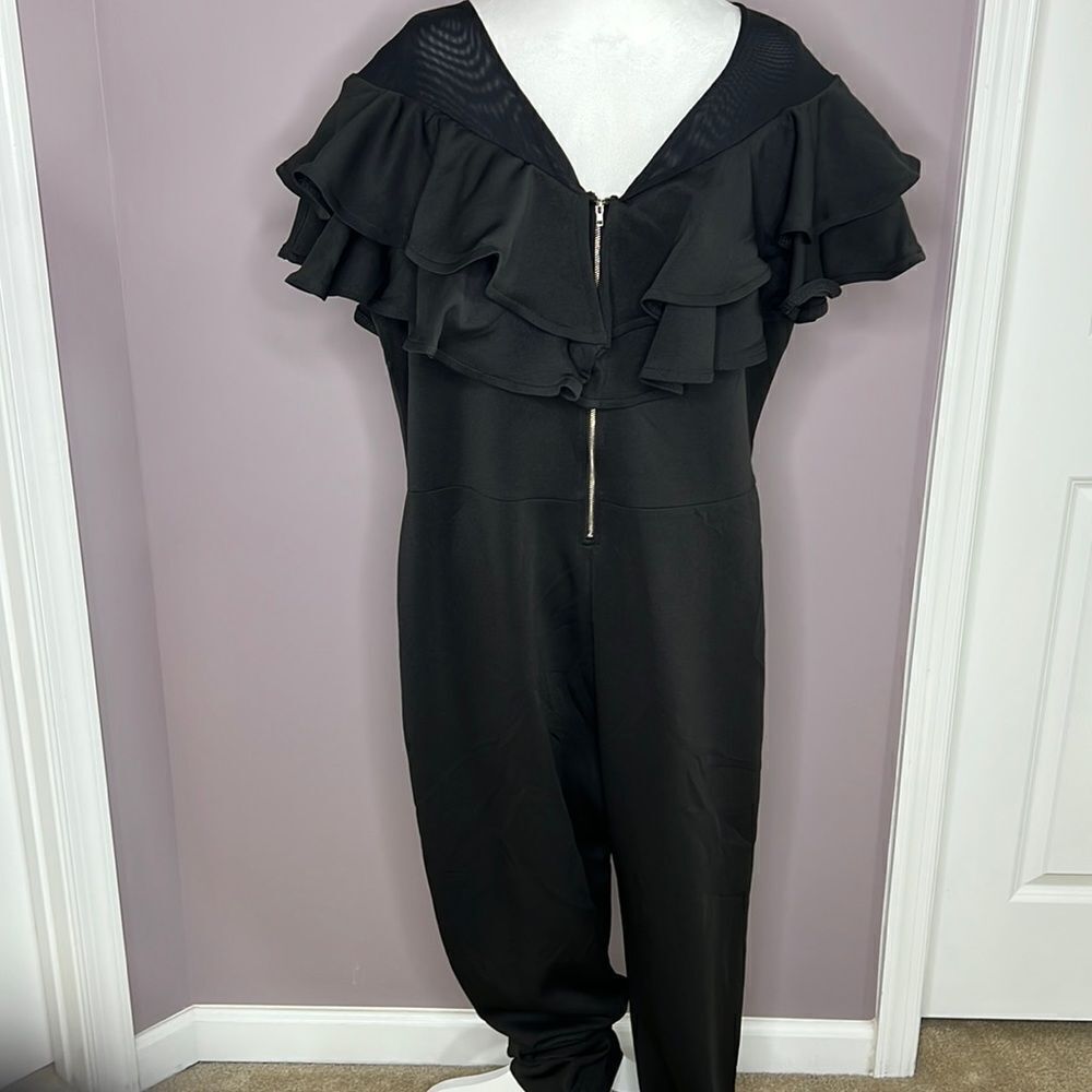 Eien holiday romper - Picture 2 of 5